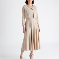 kleiderjacken 309918 crop region crop height 1024 crop left 614 crop top 0 crop width 819 v 1740395979 width